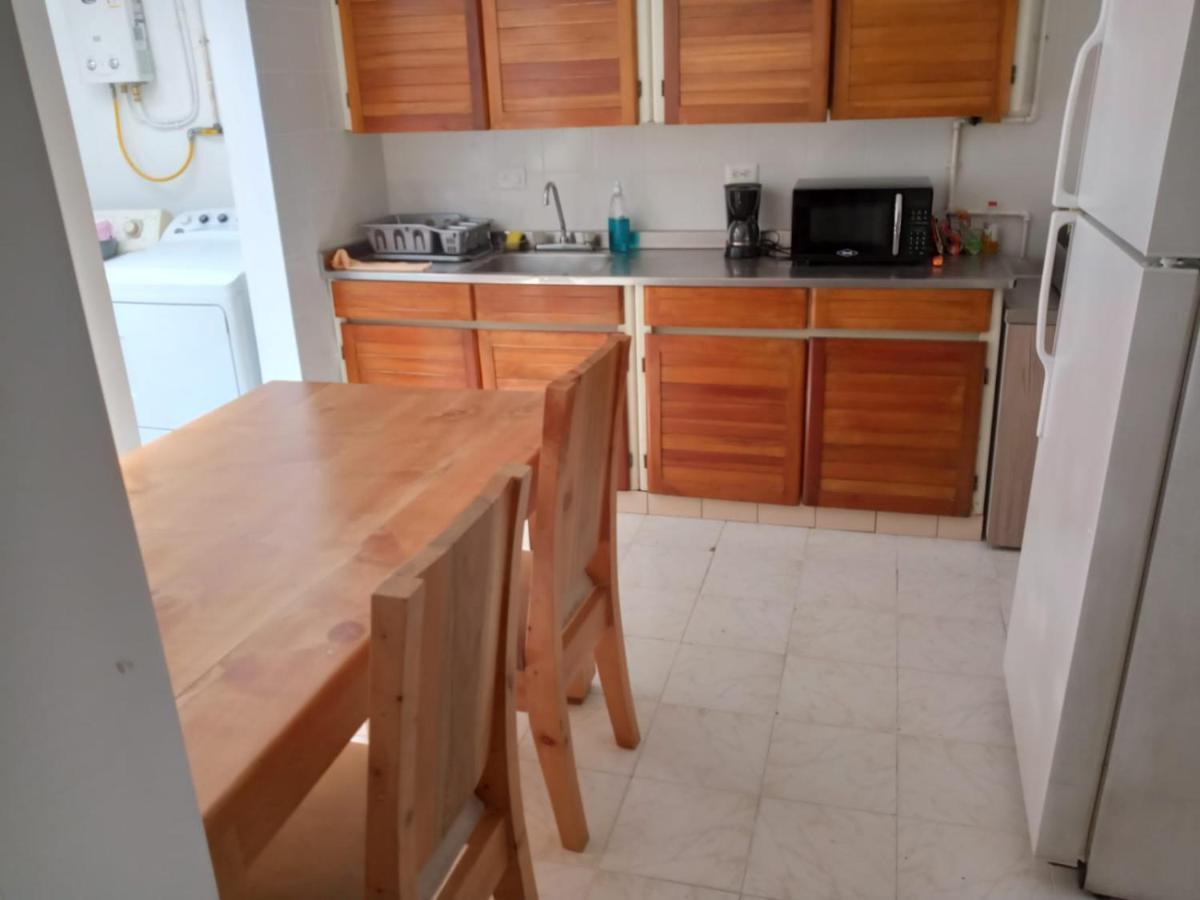 Road Living Home 麦德林 外观 照片