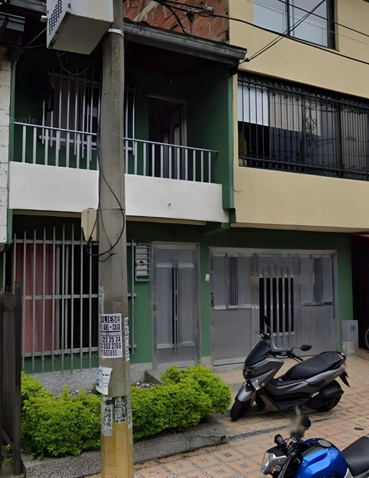 Road Living Home 麦德林 外观 照片